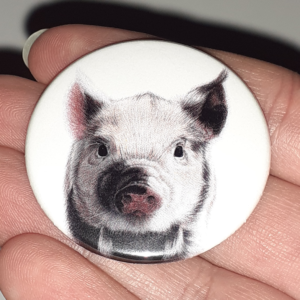 Jessy Megan badge portrait animal Cochon main
